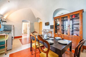 Dining room - Nella Apartment With Pool (Sannicandro di Bari)