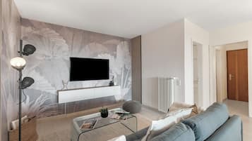 Appartamento familiare, 1 camera da letto, microonde (Residenza Tasso Sul Lago in) | Area soggiorno | TV a schermo piatto