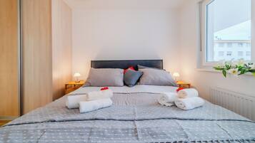 1 chambre, fer et planche à repasser, Wi-Fi gratuit, draps fournis