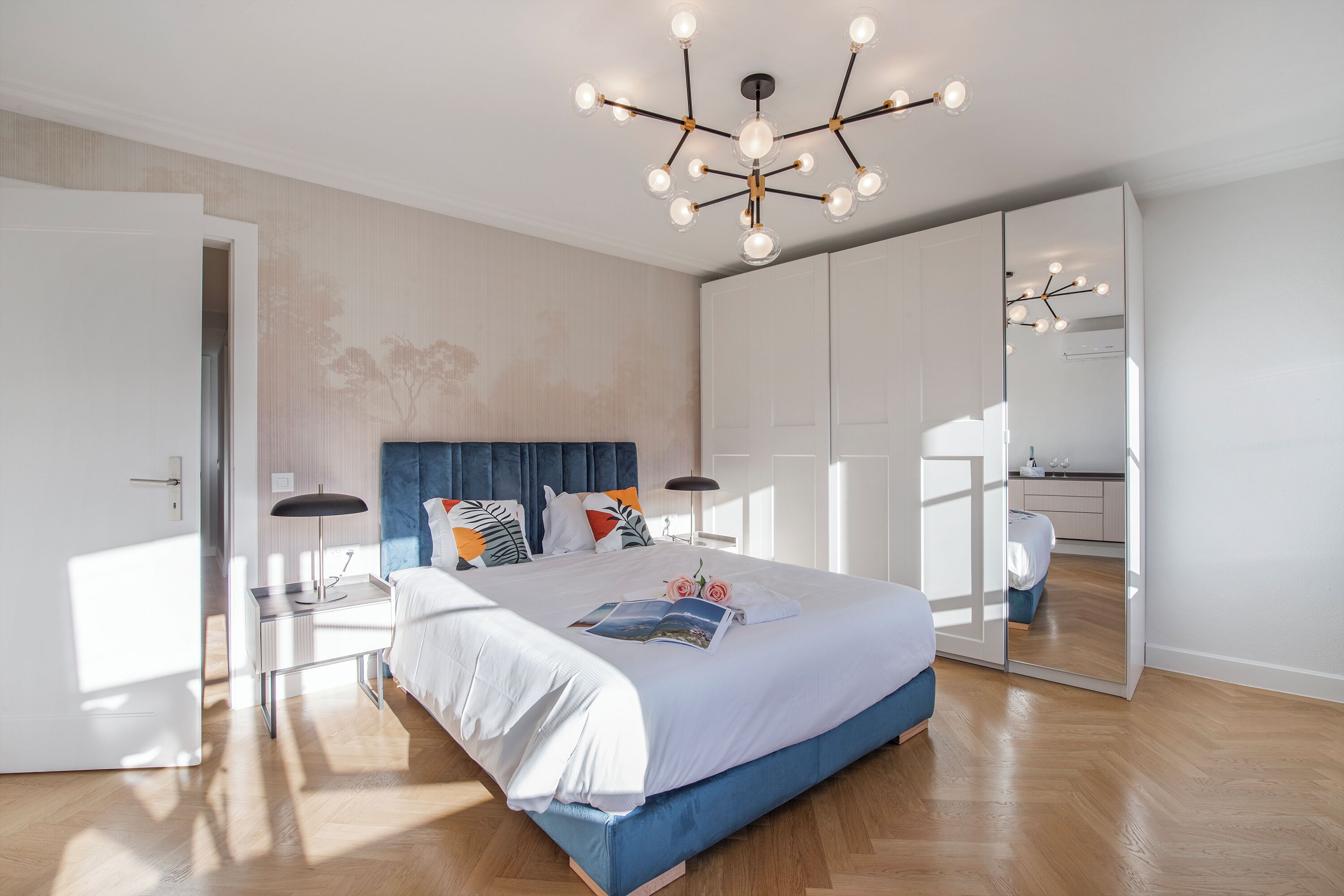 Luxury Apartment, Multiple Bedrooms, 2 Bathrooms (Novos Arcadia 501) | 3 bedrooms, WiFi, bed sheets