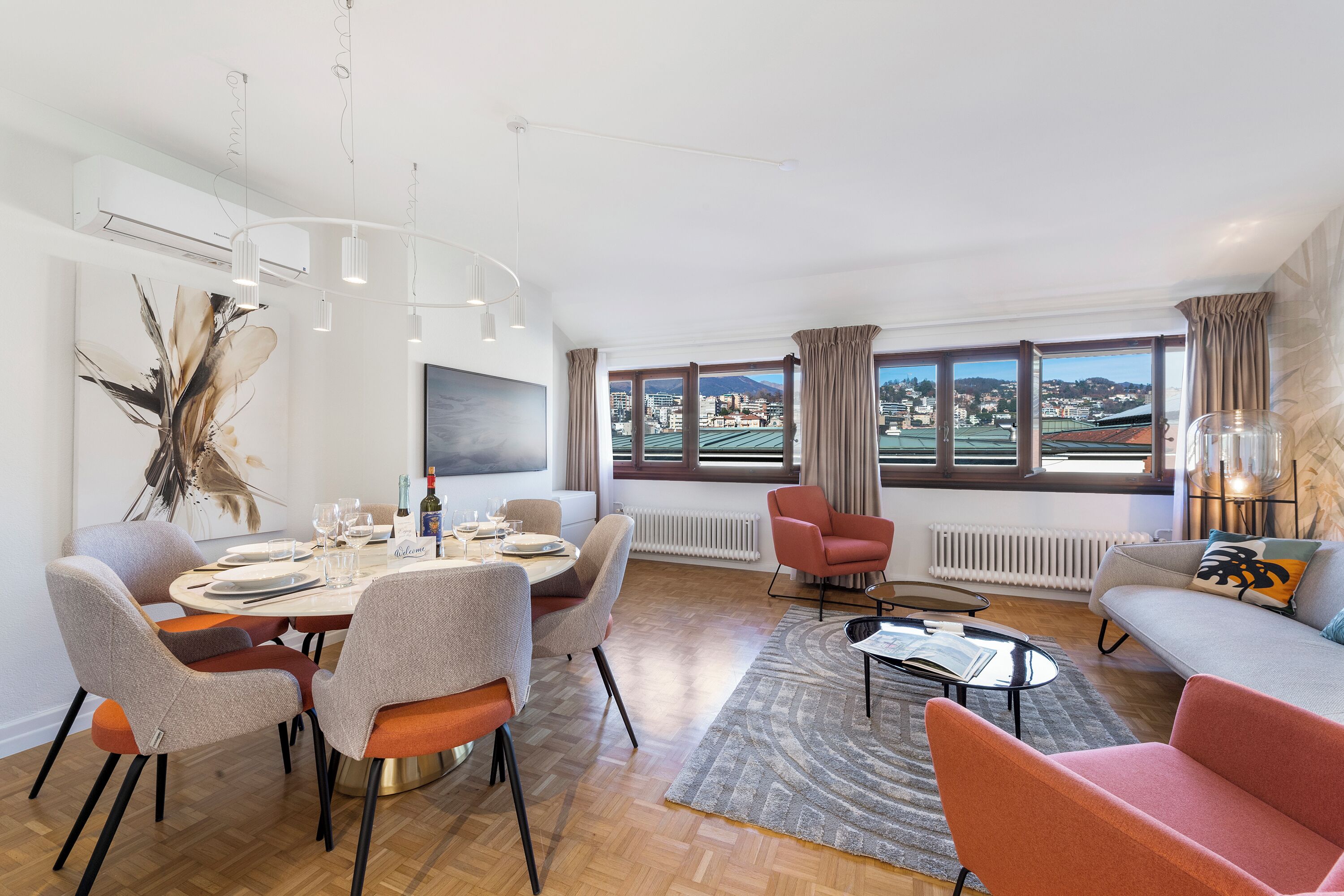 Luxury Apartment, Multiple Bedrooms, 2 Bathrooms (Novos Arcadia 501) | Dining