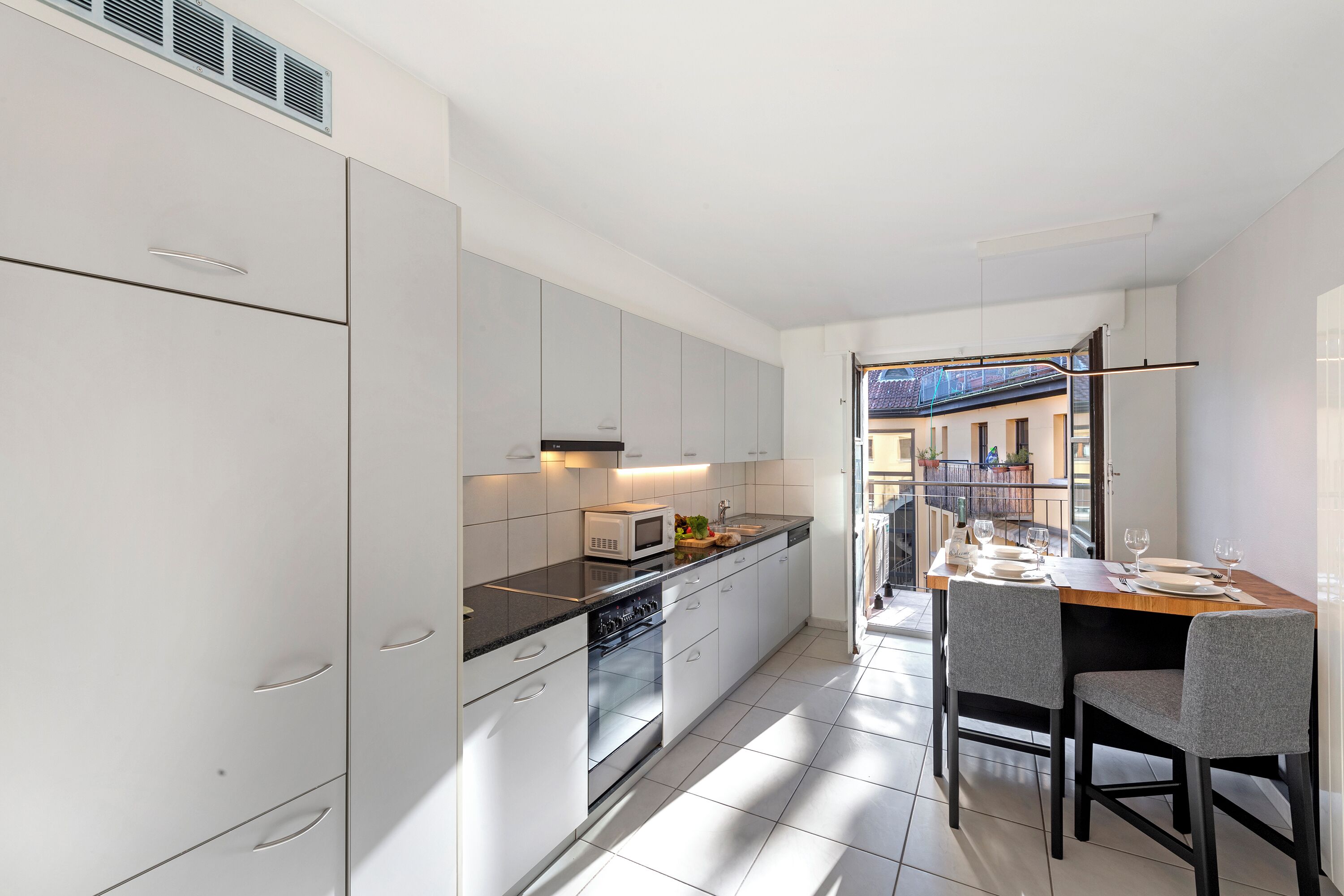 Luxury Apartment, Multiple Bedrooms, 2 Bathrooms (Novos Arcadia 501) | Private kitchen | Fridge, microwave, oven, stovetop