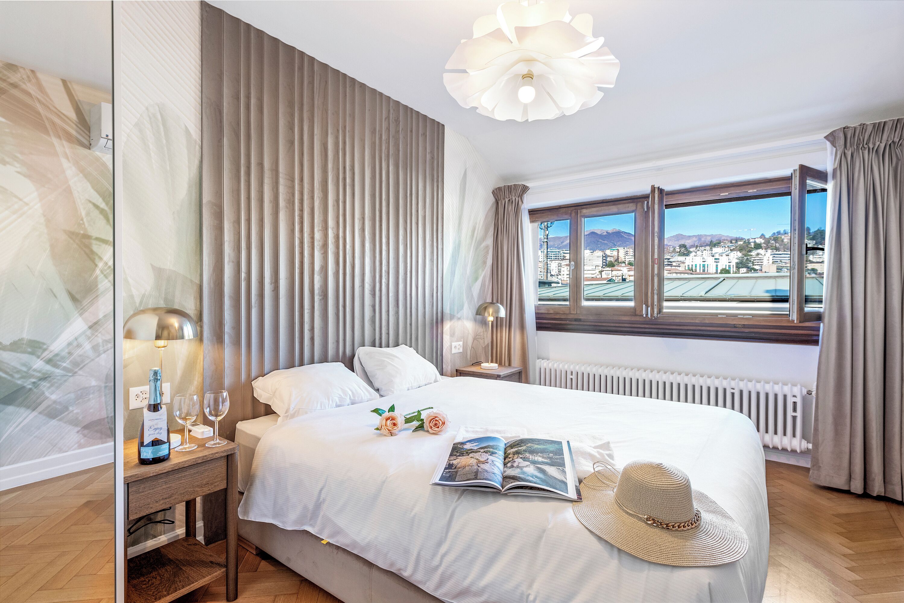 3 多间卧室、收费 WiFi、床单