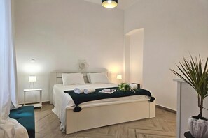 Honeymoon Apartment, Multiple Bedrooms, Sea Facing (Sea and City Retreat Opatija)