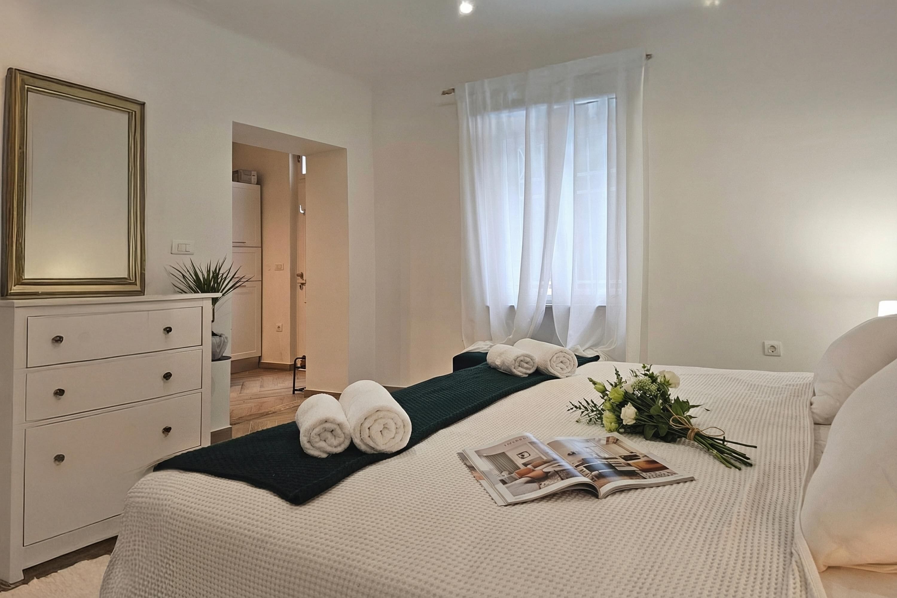 Honeymoon Apartment, Multiple Bedrooms, Sea Facing (Sea and City Retreat Opatija)