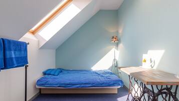 Standard House, 3 Bedrooms, Microwave (Balaton View From Almadi with Terrace) | 3 bedrooms, WiFi