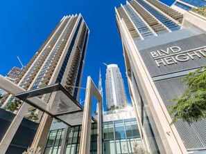 Front of property - Vogue| BLVD Heights near Burj Khalifa | Dubai mall (Dubai)