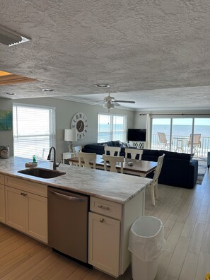 Interior - Sea Oats #401 - Beautiful 2 Bed/2 Bath Ocean Front Corner Unit - Prime Location! (Redington Shores)