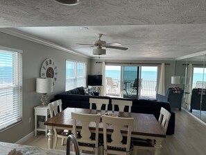 TV, DVD player, books - Sea Oats #401 - Beautiful 2 Bed/2 Bath Ocean Front Corner Unit - Prime Location! (Redington Shores)