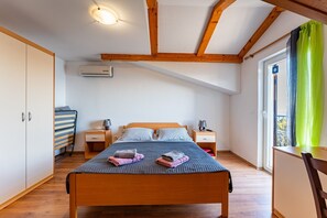 1 bedroom, WiFi, bed sheets