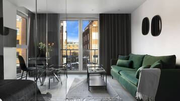 Deluxe Studio Suite, City View | Free WiFi