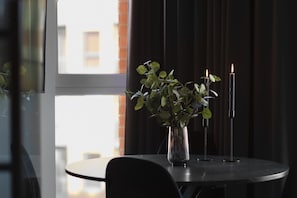 Deluxe Studio Suite, City View
