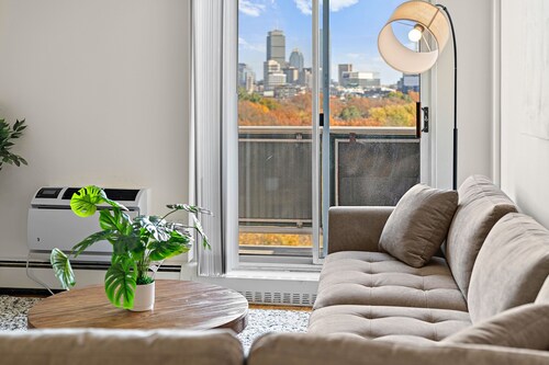 Gorgeous 2bd/1.5ba Next to BU ag71