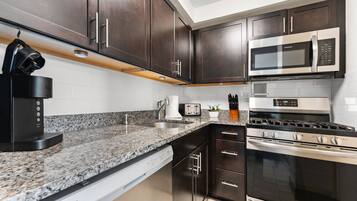 Fridge, microwave, oven, stovetop