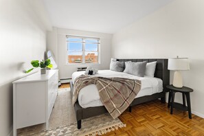 2 bedrooms, iron/ironing board, free WiFi