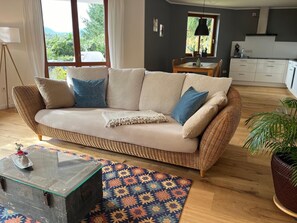 Living area - Vacation apartment Oscar - Newly furnished vacation apartment directly on the premium hiking trail (Bruchweiler-Bärenbach)