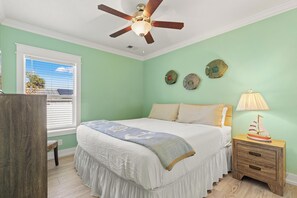 3 habitaciones y espacio para trabajar con laptop 