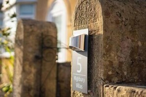 Exterior detail - Luxury Bath retreat with beautiful views! (Bath and North East Somerset)