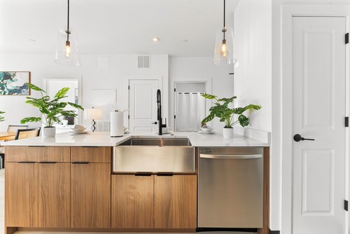 Luxury 2bd/2ba in Everett 1025