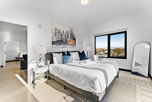 2 bedrooms, iron/ironing board, internet, bed sheets