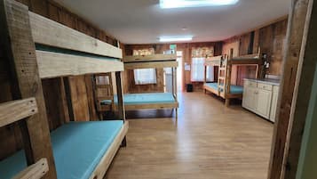 6 bedrooms