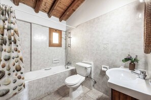 Douche, serviettes fournies