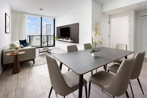 Dining - Luxury & Location | The Elser Miami Experience (Miami)