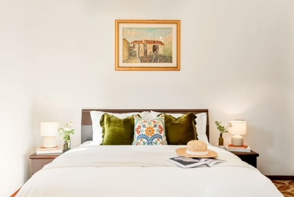 2 bedrooms, WiFi, bed sheets