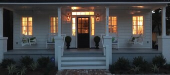 King Street Cottage - 2 Bedroom Historic District Downtown Beaufort Cottage