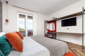 Luxury Apartment, Bay View