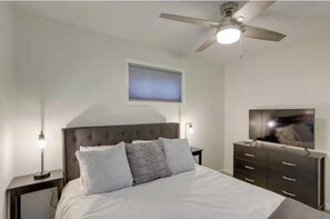 3 bedrooms, iron/ironing board, WiFi, bed sheets