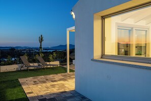 Terrace/patio - Cactus flowers house with two two-room apartments sea view surrounded by greenery (Olbia)