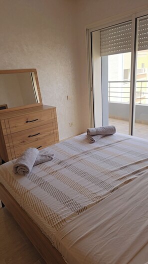 2 bedrooms, iron/ironing board, free WiFi, bed sheets - Elegant apartment with pool in the heart of Agadir (Agadir)