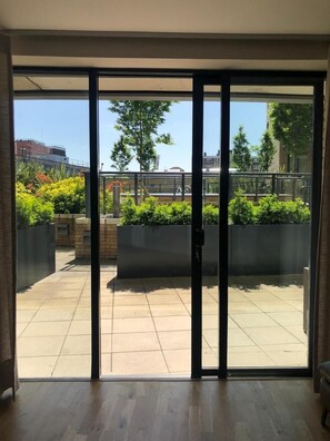 Interior - New 3 BD Near Tower Bridge (London)