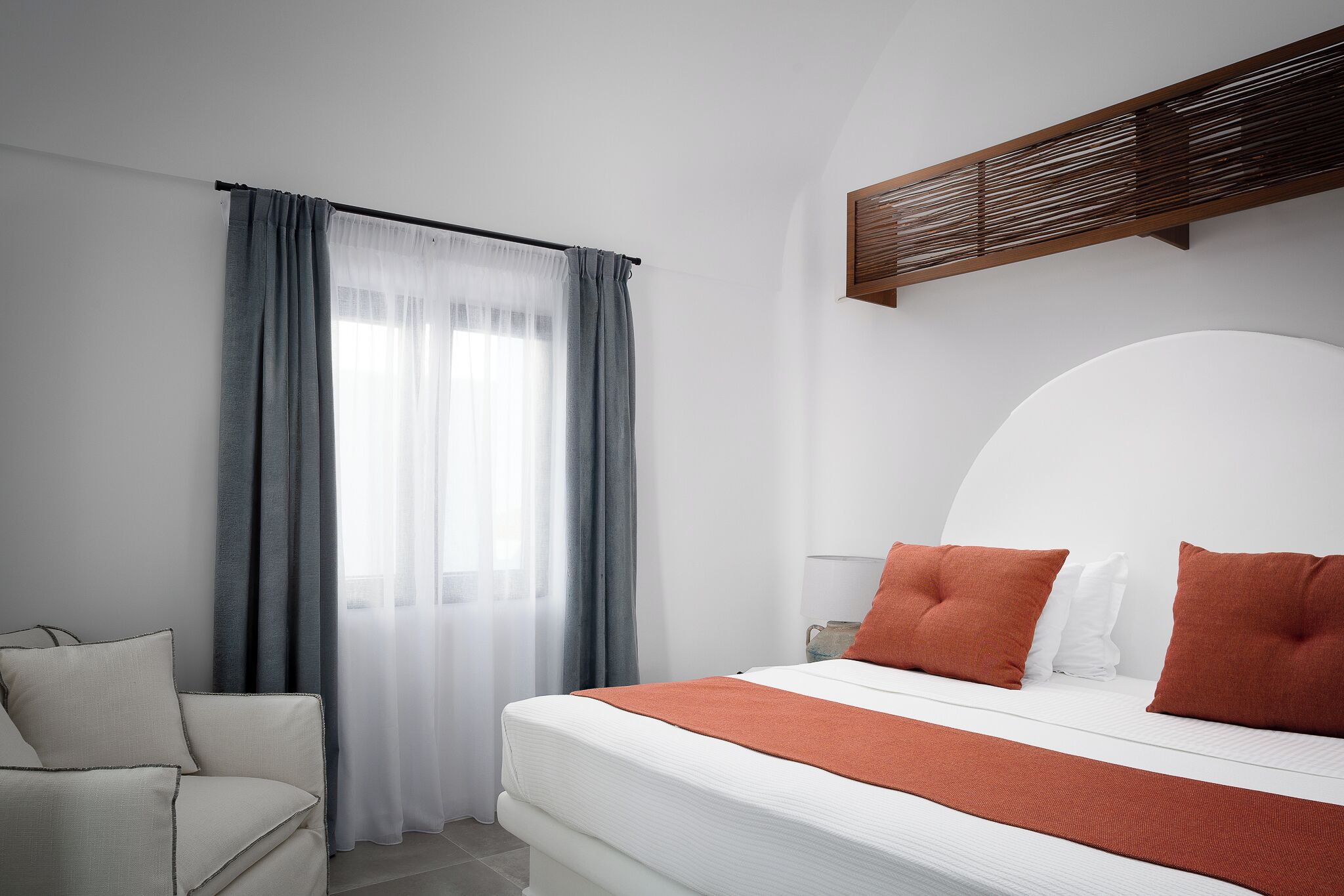 Superior Suite, Sea View | Bathroom | Eco-friendly toiletries, hair dryer, bathrobes, slippers