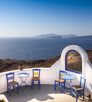 Free daily local cuisine breakfast  - The Duchess (Therasia)