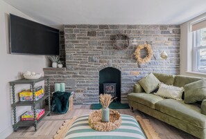 32–tuumainen äly-TV, jossa digitaalikanavat