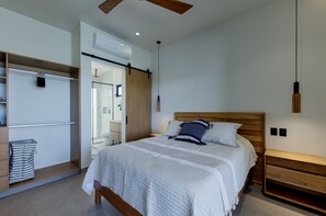 1 bedroom, travel cot, WiFi