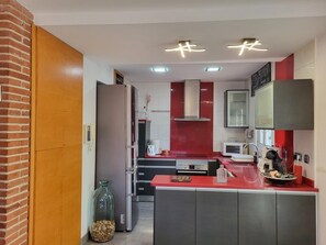 Køleskab, mikrobølgeovn, ovn, opvaskemaskine