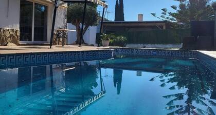 Exclusive villa with private pool and garden