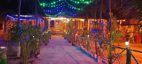 Front of property. Laser Resort