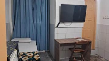 Family Triple Room | Free minibar, free WiFi, bed sheets