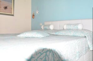 2 多间卧室、熨斗/熨衣板、WiFi、床单