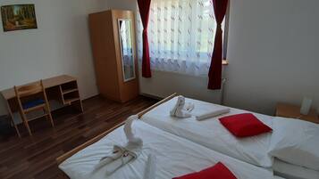 2 chambres, fer et planche Ă repasser, lit parapluie, Wi-Fi