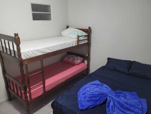 2 makuuhuonetta, Wi-Fi, vuodevaatteet