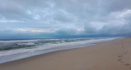 Family home 3 minutes from the beach on foot