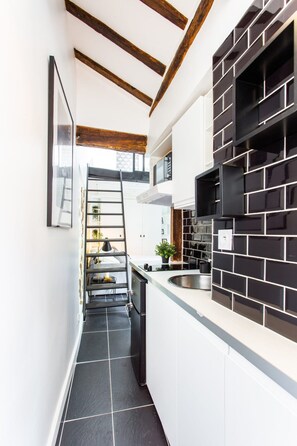 Private kitchen - Beautiful Apartment - 1br/4p - Saint-georges (Paris)