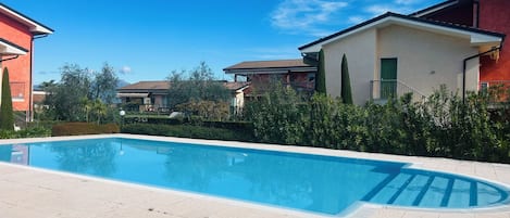 Utomhuspool