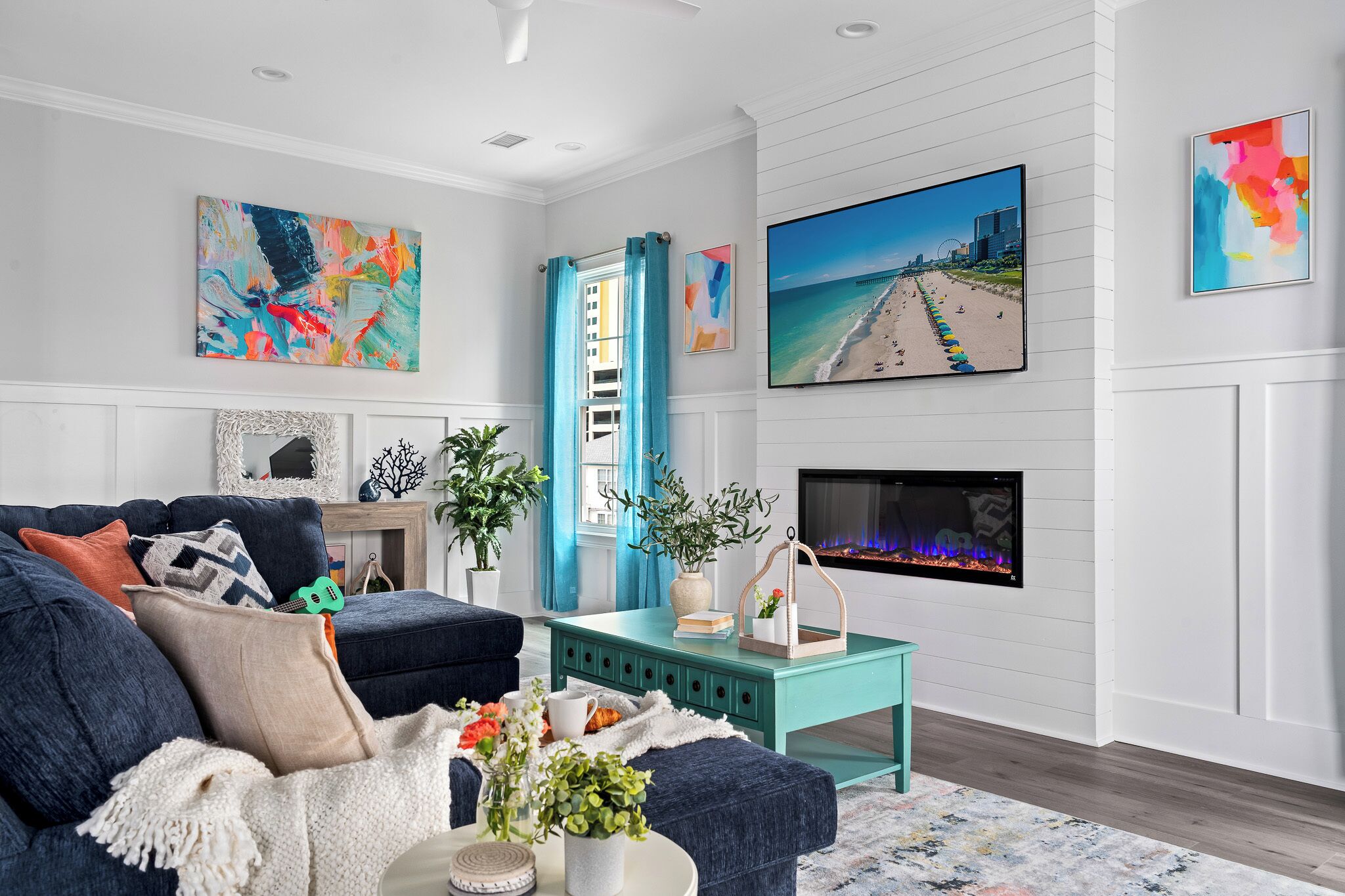 Smart-TV, Kamin, Videospiele, Tischfußball