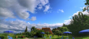 Farmhouse in Castiglione Dorcia